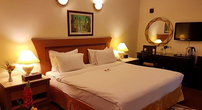 Al Jawhara Metro Hotel