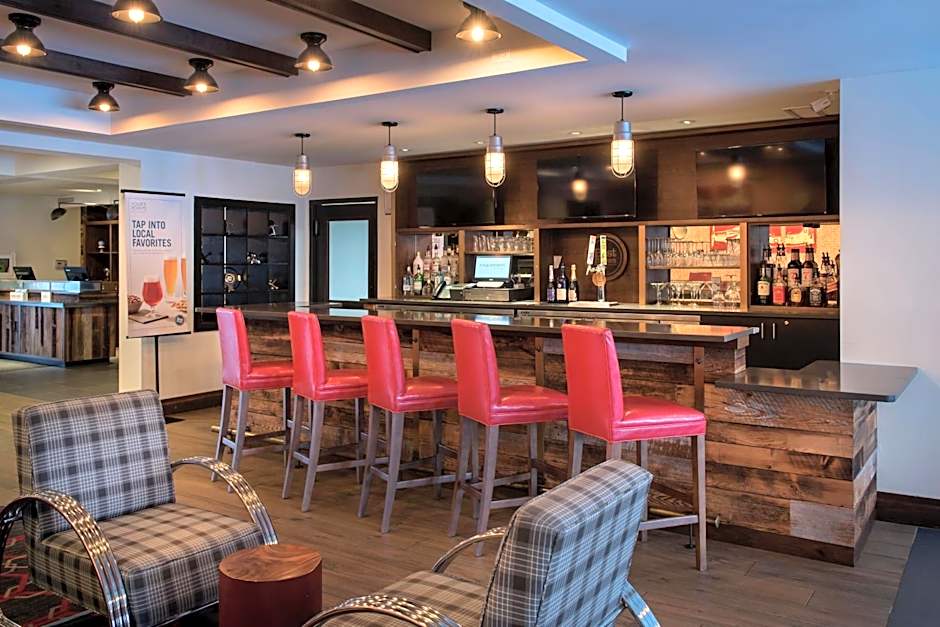 The Crossroads Hotel - Newburgh