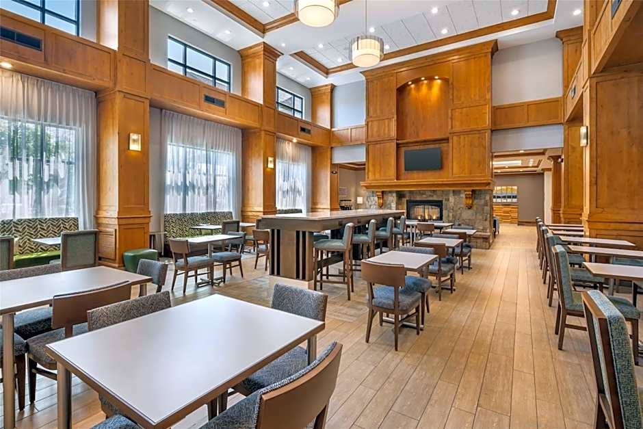 Hampton Inn By Hilton And Suites Coeur D Alene