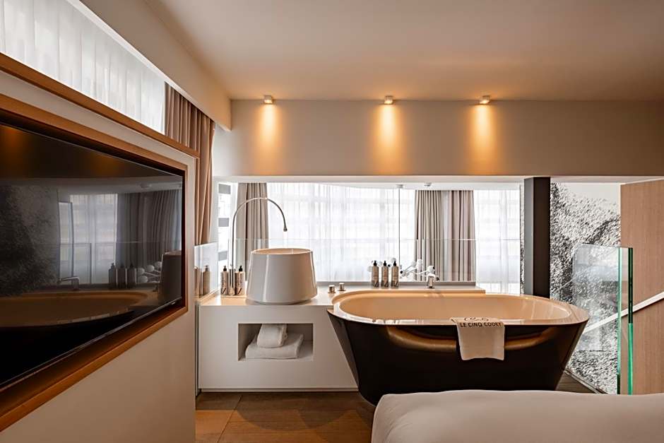 Zdjęcie 1 z 5 — Duplex Suite