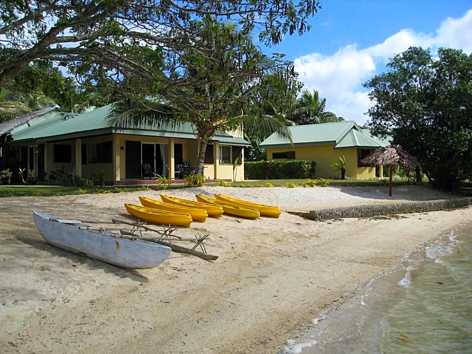 Poppy's on the Lagoon