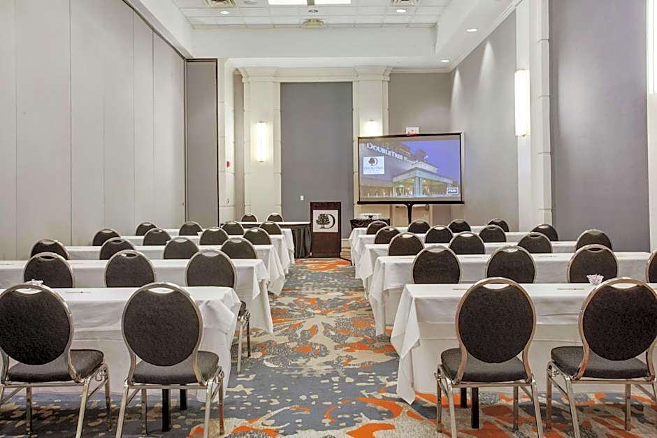 DoubleTree By Hilton Hotel Little Rock
