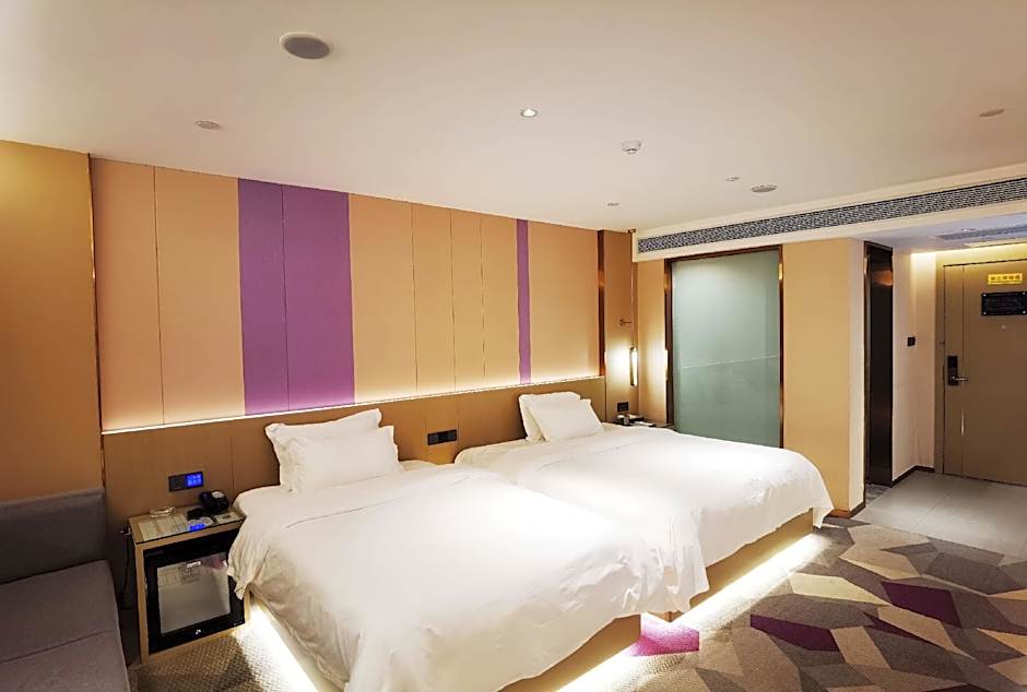 Lavande Hotel Yueyang County Fuya