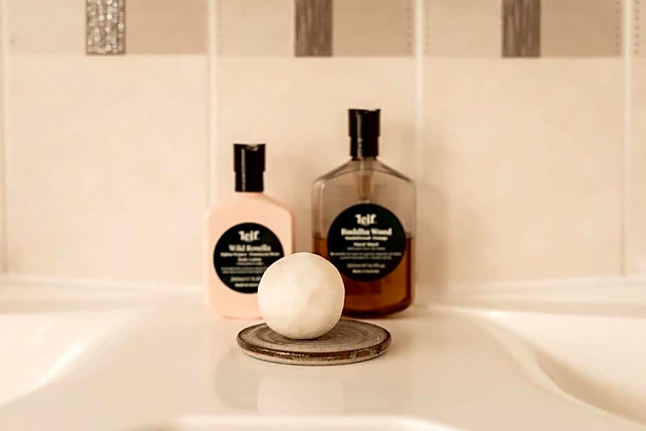 Beachfront Paradise in Opossum Bay