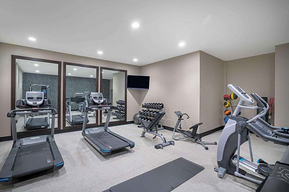 La Quinta Inn & Suites by Wyndham West Memphis