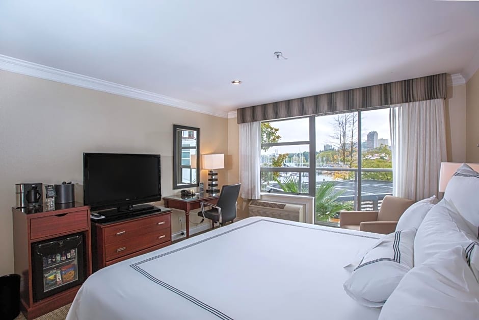 Granville Island Hotel
