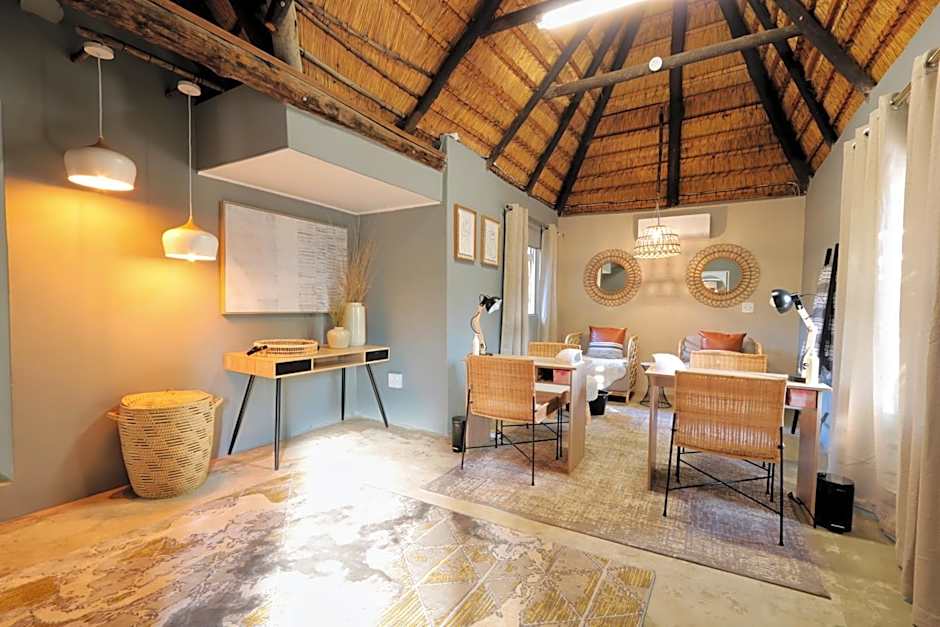 Tshukudu Game Lodge