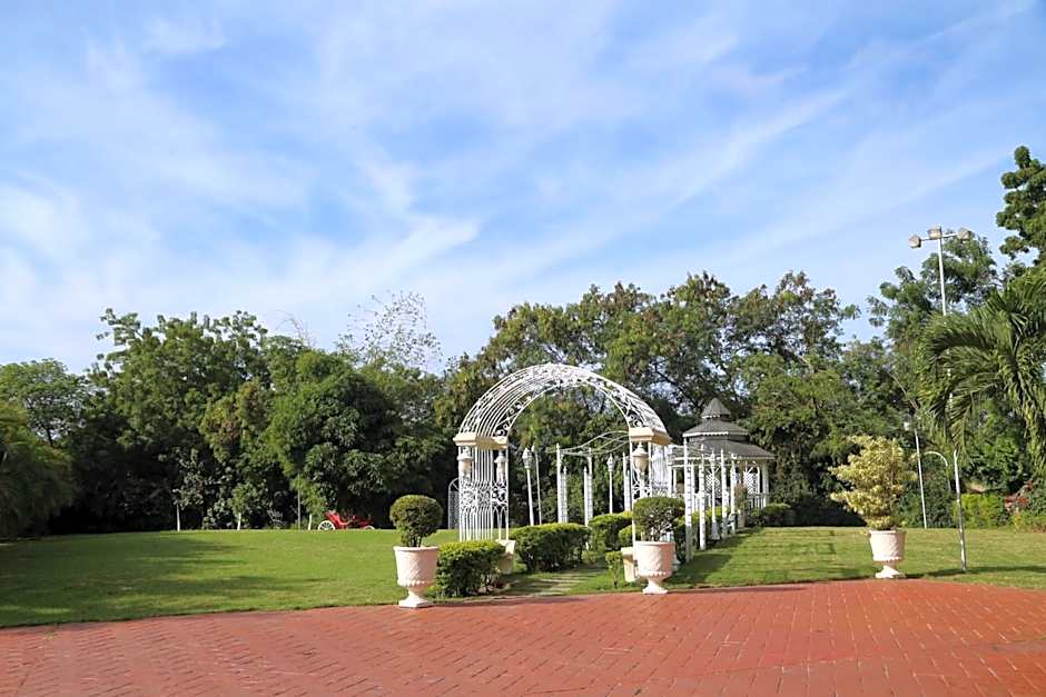 Platino Hotel & Casino