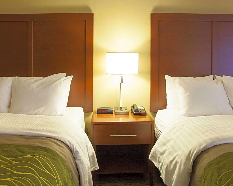 Quality Inn & Suites I-40 East