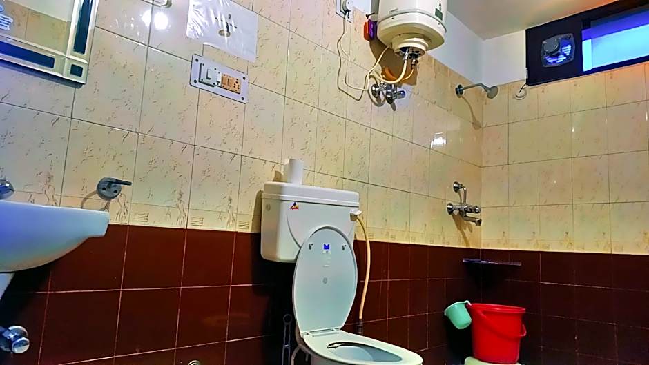 Dev Cottage and Homestay