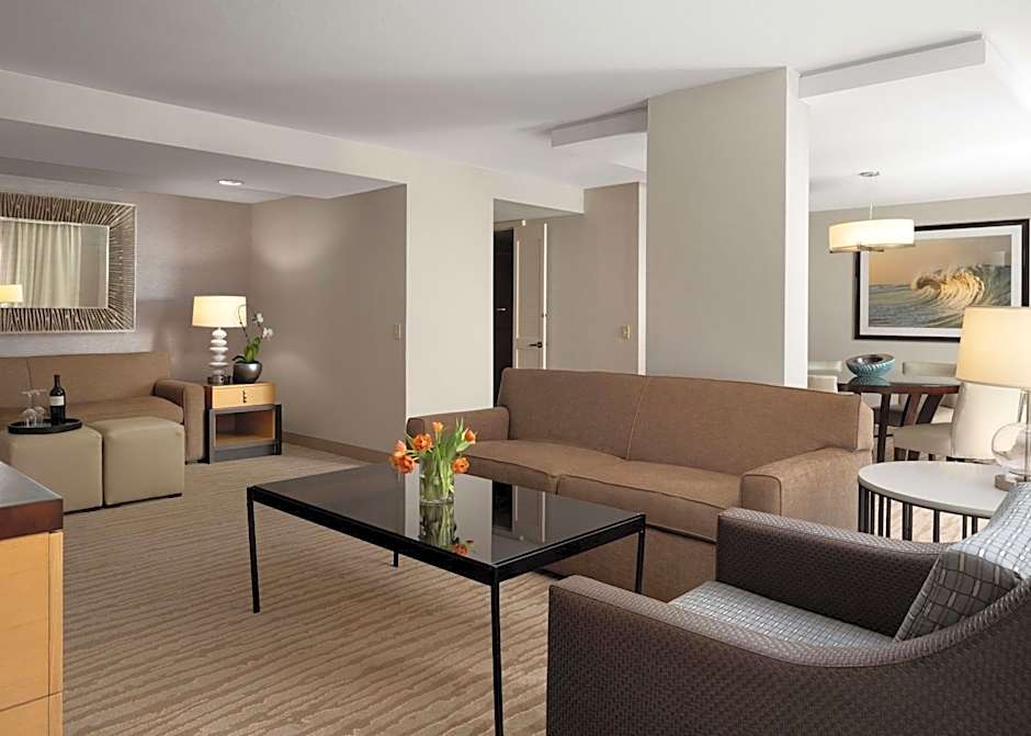 Sonesta Redondo Beach & Marina