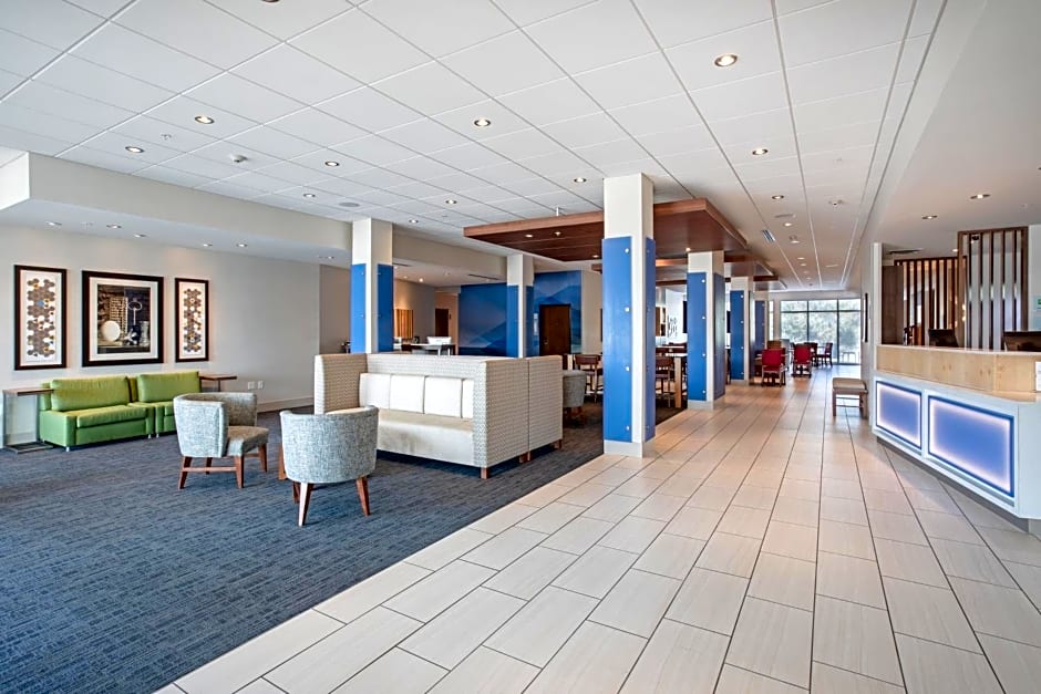 Holiday Inn Express & Suites Sterling By IHG