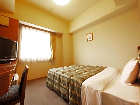 Single Room - Non-Smoking