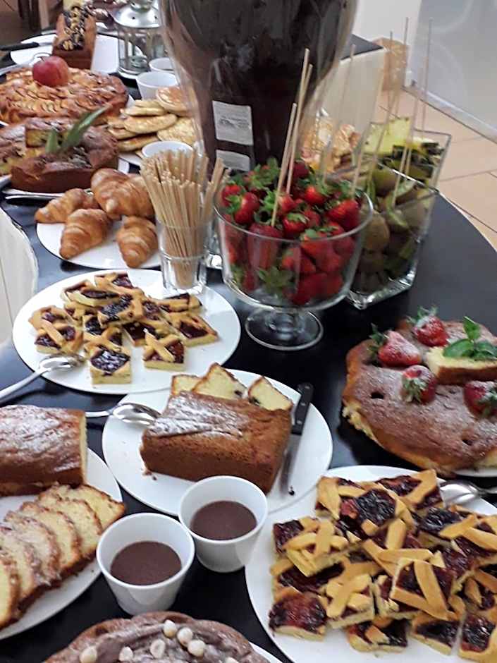 Hotel Etna - Hotel per Coppie e Famiglie con Parcheggio e Spiaggia