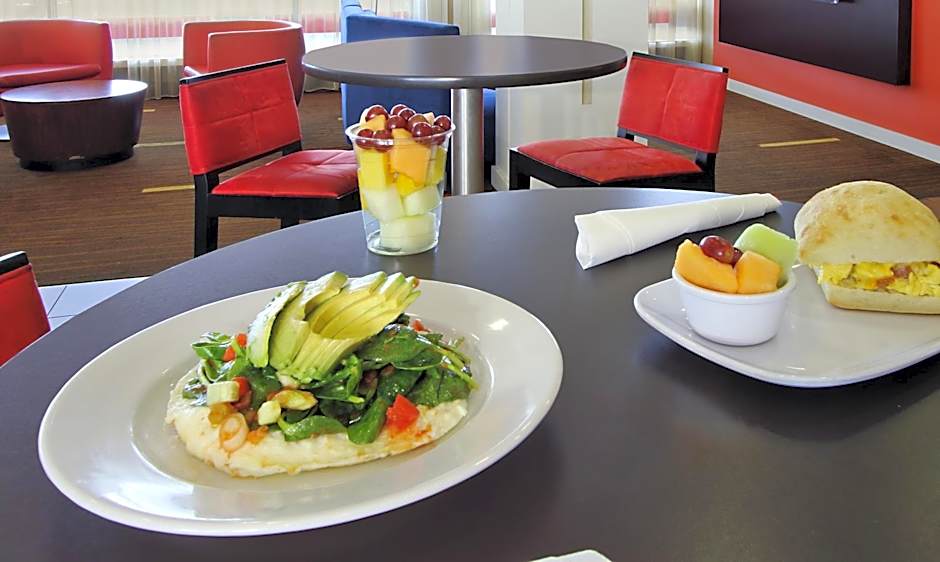 Courtyard by Marriott Oakland Downtown