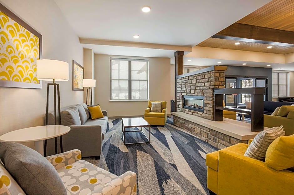 Comfort Inn & Suites