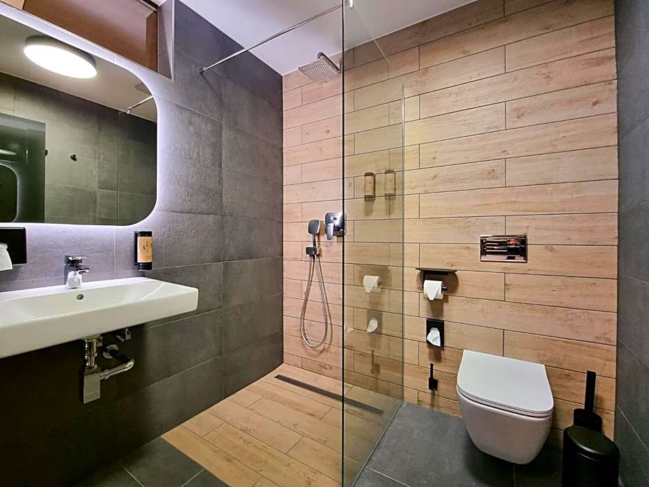 DAS ERZ Medical Spa & Hotel