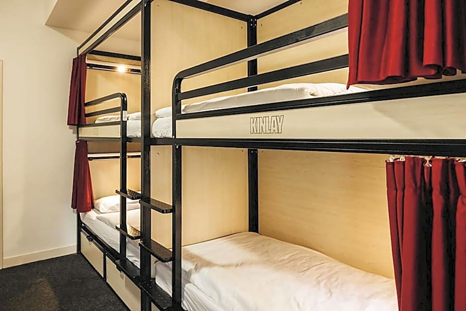 Kinlay Hostel Eyre Square