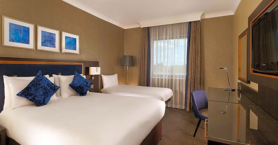 DoubleTree by Hilton Hotel Woking