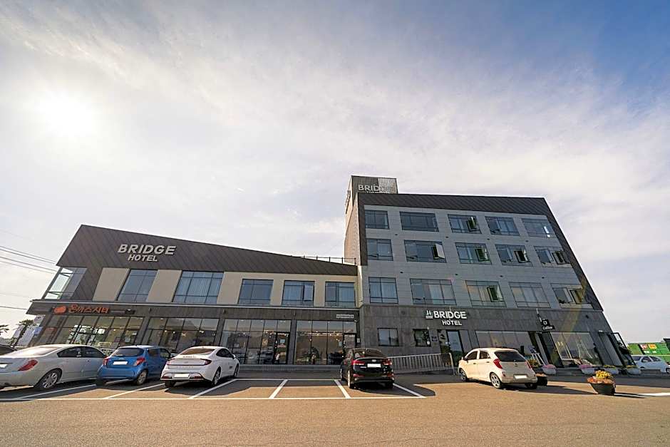 Tongyeong Bridge Hotel