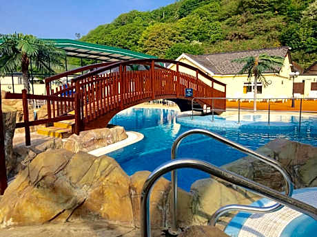 Cardigan Bay Holiday Park