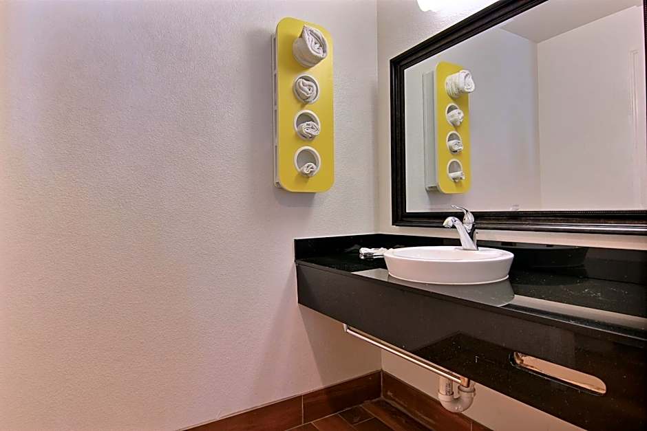 Motel 6-Rockport, TX