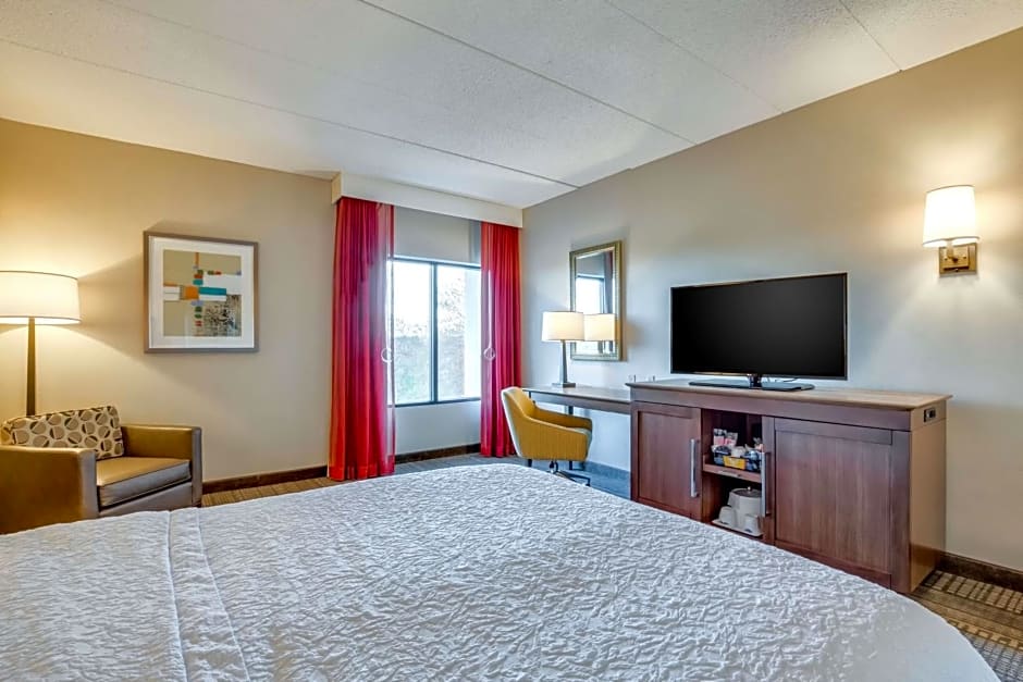 Hampton Inn Boston-Norwood