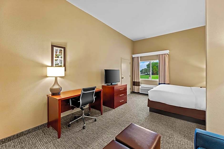 Comfort Inn & Suites Tuscumbia - Muscle Shoals