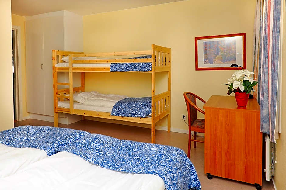 Photo 1 of 10 of Quadruple Room with Private Bathroom
