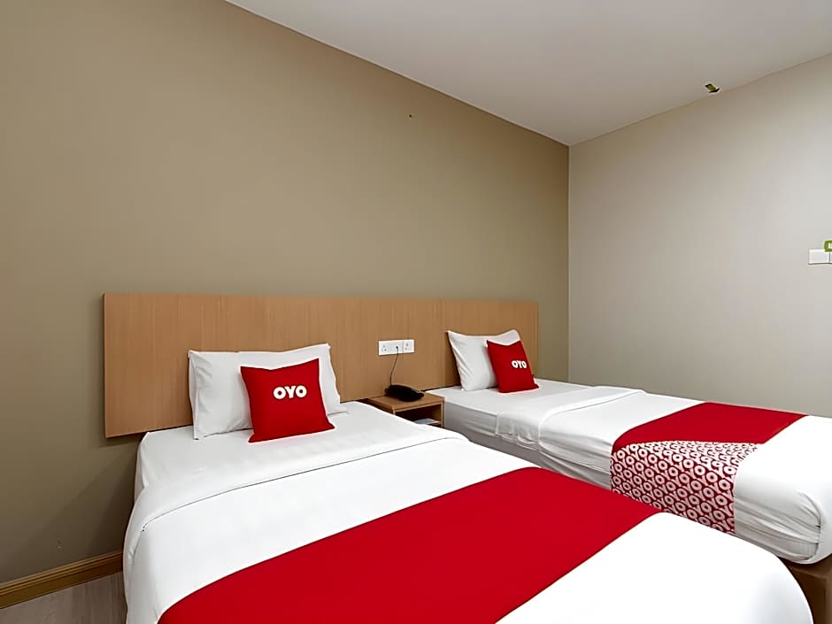 Capital O 89344 Labuan Avenue Hotel