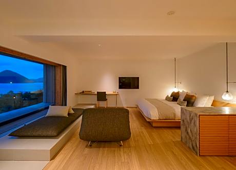 King Room with Lake View