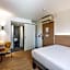 B&B HOTEL Lille Roubaix Centre Grand-Place