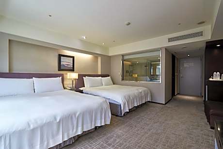 Standard Queen Room with Two Queen Beds