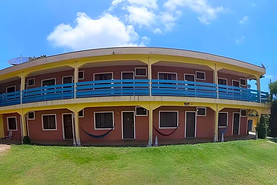 Flat perto de 3 praias com vaga e cozinha completa