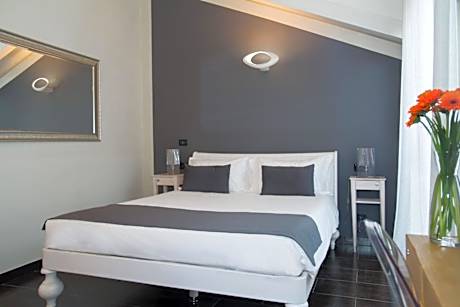 Superior Double Room with Balcony
