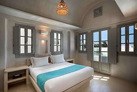 Superior Sea View Suite with Outdoor Hot Tub