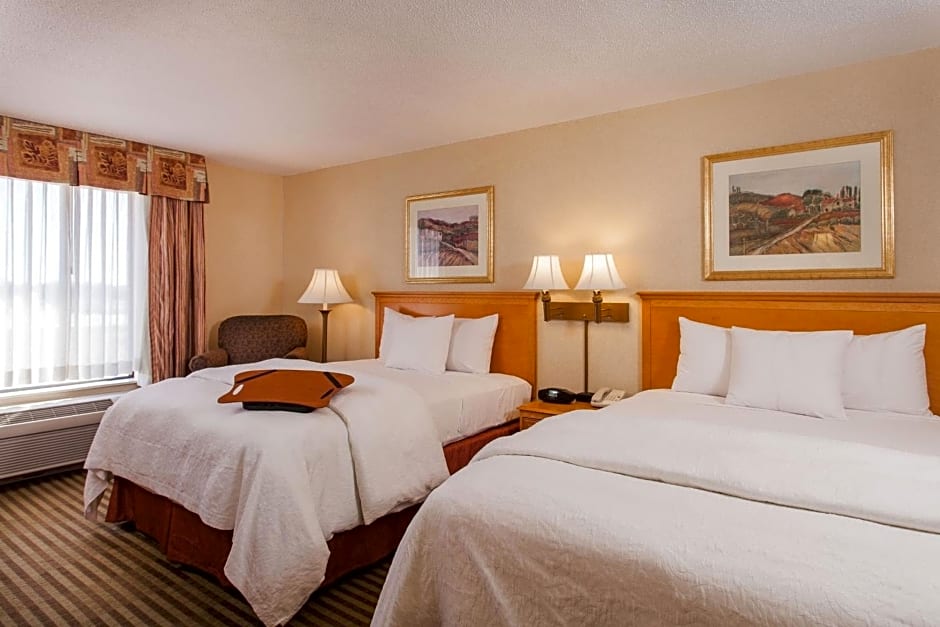 Hampton Inn & Suites Addison