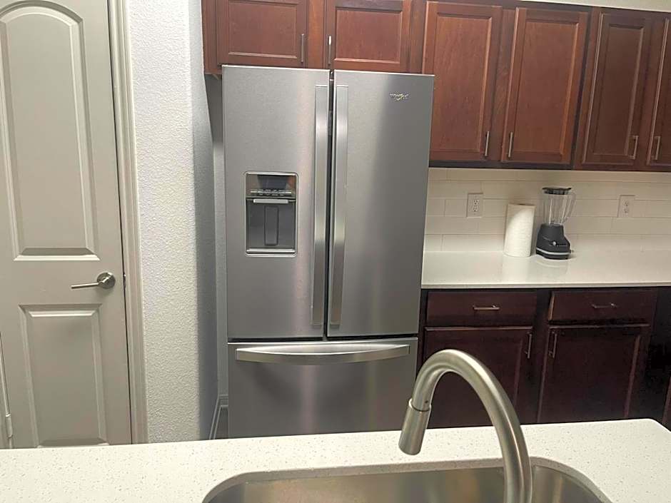 Convenient Spacious 2Bed 2Bath