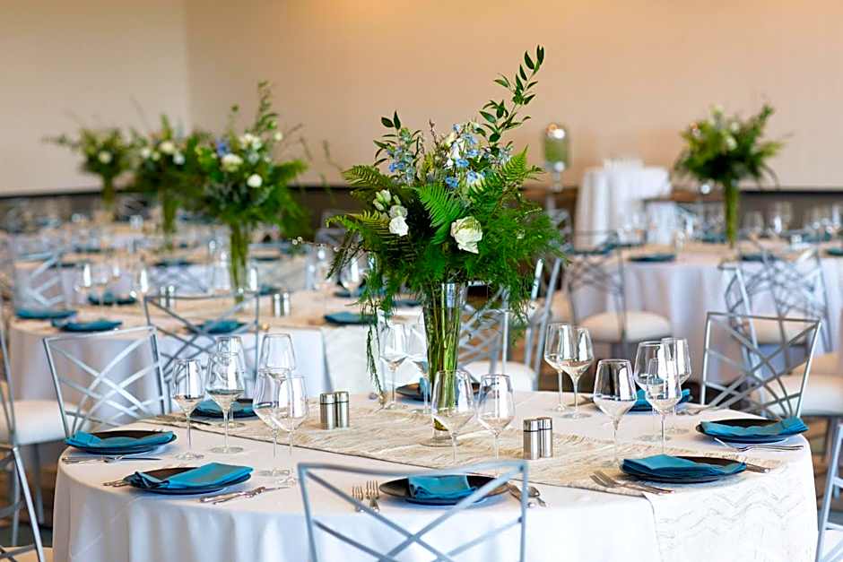 Hotel Indigo Everett - Waterfront Place By IHG