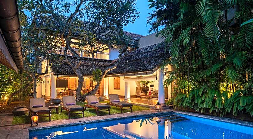 Taru Villas Rampart Street 