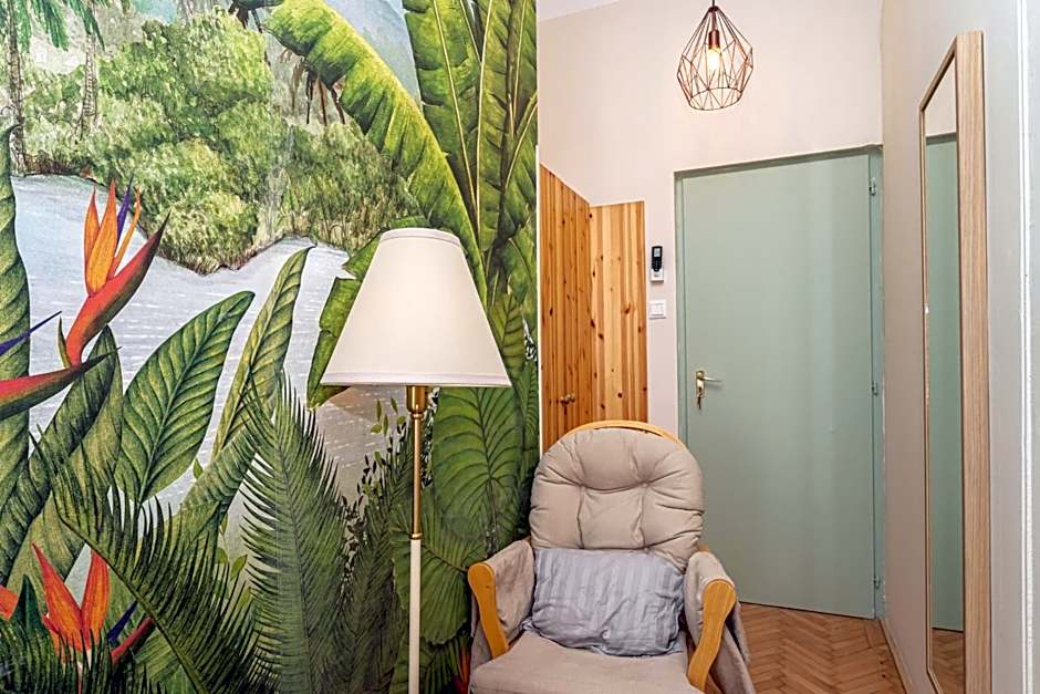 Acacia Private Rooms & Studios