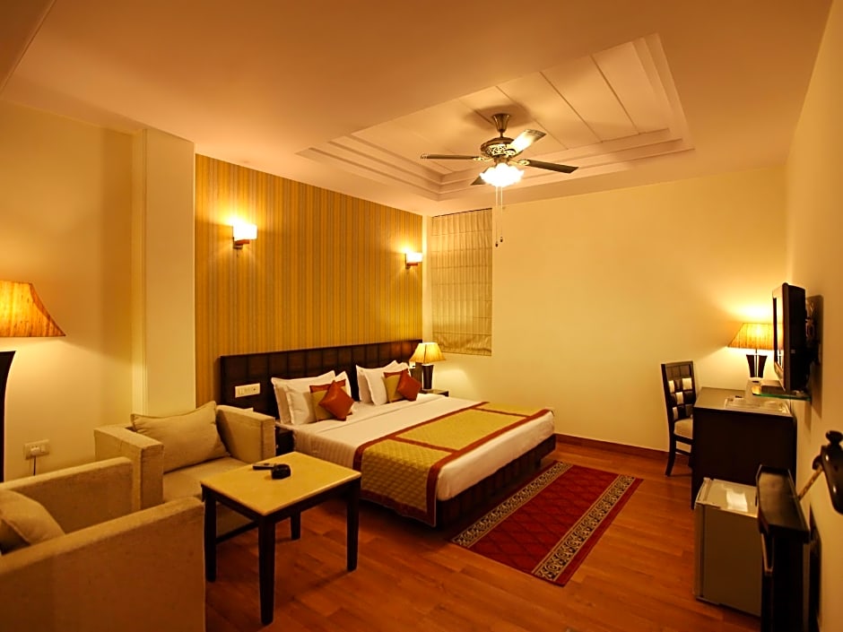 Hotel The Class, Delhi Airport