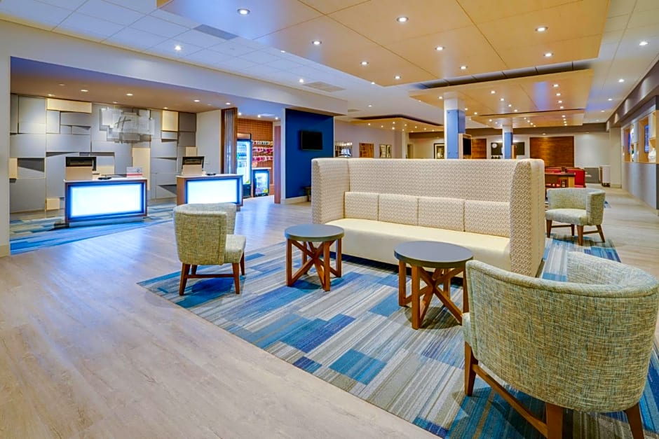 Holiday Inn Express & Suites Ft. Washington - Philadelphia By IHG