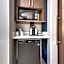 Holiday Inn Express & Suites Dallas North - Addison By IHG