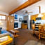 Red Wolf Lakeside Lodge