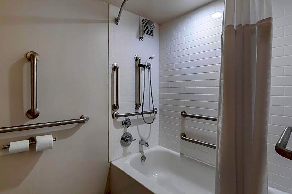 Quality Inn Lexington - Horse Park