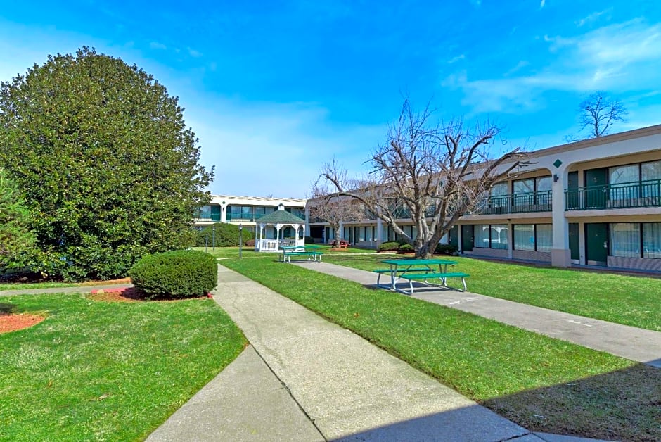 Ramada Pikesville Baltimore N