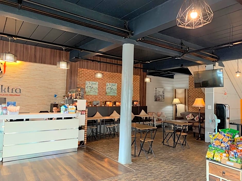 Prajaktra City Hostel