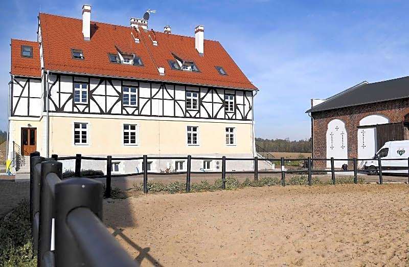 Dworzysko Hotel & Restaurant