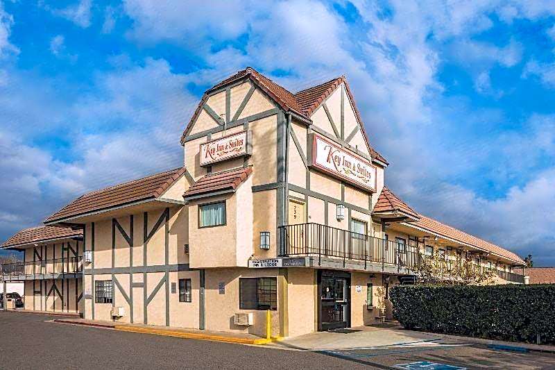 KEY INN